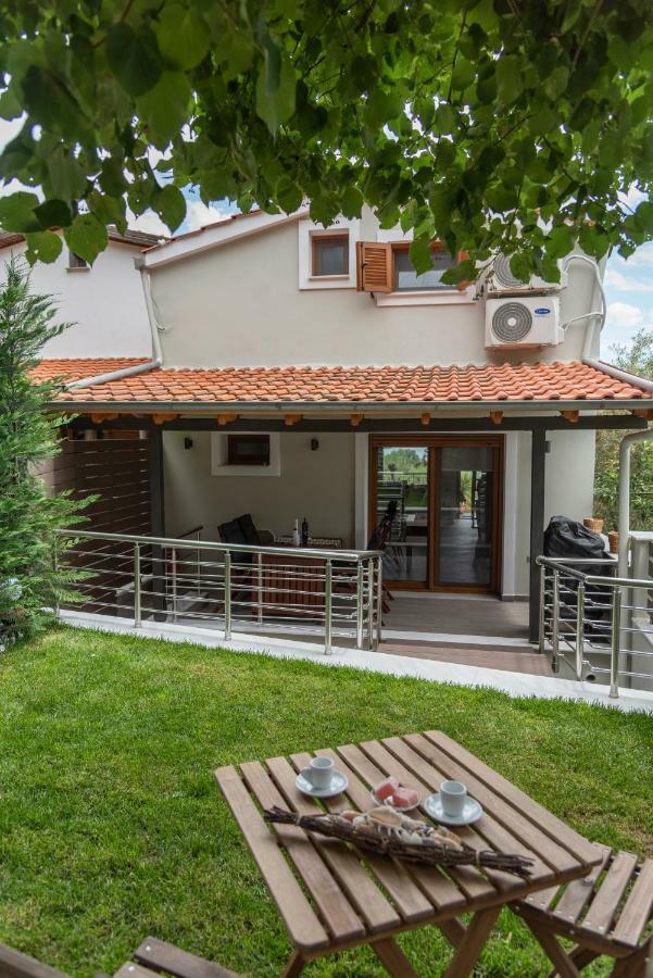 Cavas Luxury Apartments Nea Iraklitsa Buitenkant foto